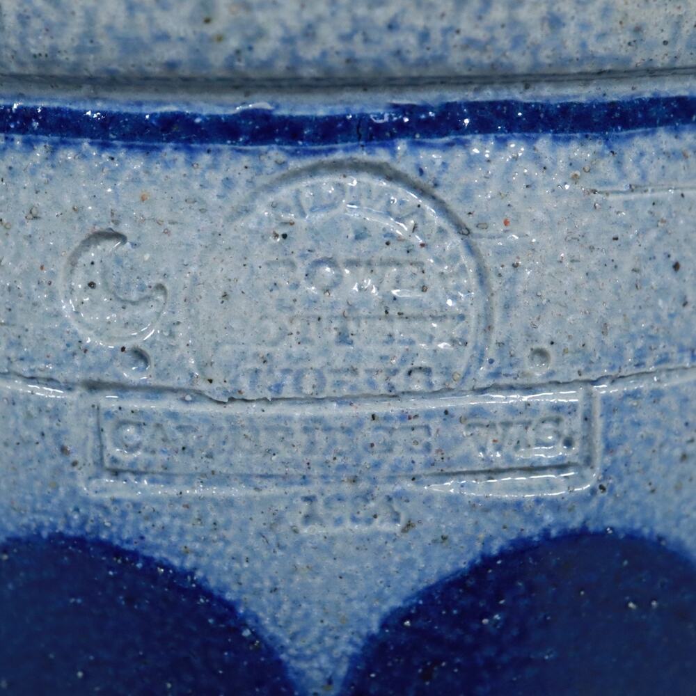 VTG Rowe Pottery Works 1985 Cobalt Heart Crock Salt Glaze Stoneware 5 1/2 - Picture 2 of 9